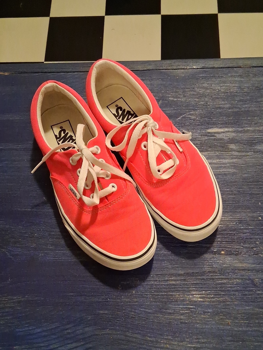 Vans Hot Pink Eras Sneakers - Mens 6, Womens 7.5